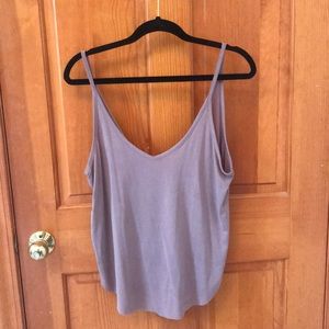 purple tank top